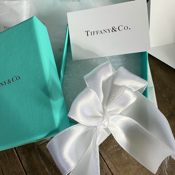 Tiffany presentation bundle - Picture 8 of 10